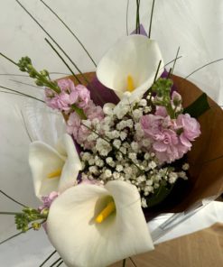 Alternative view of Bouquet Arum et Giroflée<br>T019